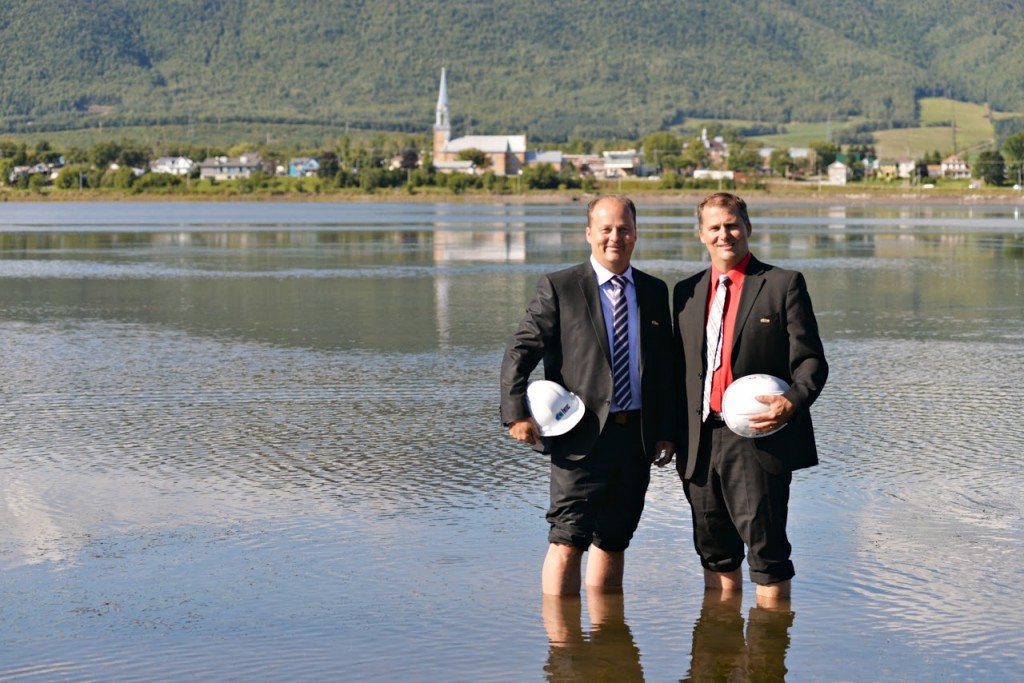 Eric and Mike Harrisson in front of Carleton-sur Mer.